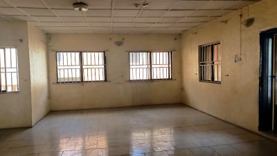 Newly Renovated 3 Bedroom Flat, Upstairs, Off Emmanuel Keshi, Gra Phase 2, Magodo, Lagos, Flat / Apartment for Rent