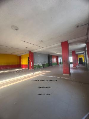 Massive Entire Floor Commercial Space, on a Commercial Road @ Yaba, Yaba, Lagos, Office Space for Rent