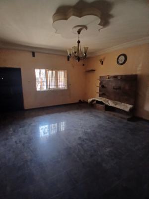 Distress 3 Bedroom All Rooms in Suite, Gaduwa, Abuja, Flat / Apartment for Sale