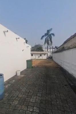 Land Measuring 1,470sqm with Dilapidated Structure, Samuel Manuwa Street, Victoria Island (vi), Lagos, Mixed-use Land for Sale