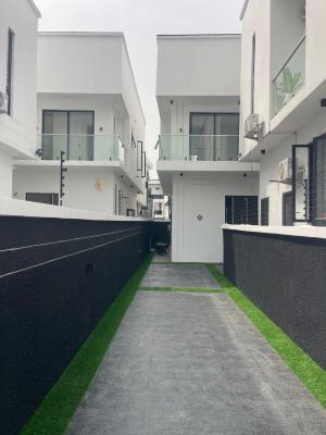 4bedroom Semi Detached at Chevron Lagos, Chevron, Lekki, Lagos, Semi-detached Duplex for Sale