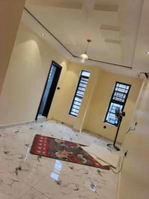 2 Bedroom Flat Apartment, Ilupeju, Lagos, Flat / Apartment for Rent