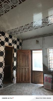 Standard Room Self Contain, Via St Finmbaars College Road, Akoka, Yaba, Lagos, Self Contain (single Rooms) for Rent