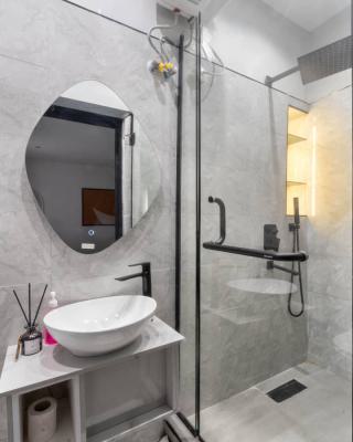 Two Bedroom Apartment, Oniru, Victoria Island (vi), Lagos, Mini Flat (room and Parlour) Short Let