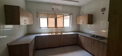 Standard 3 Bedroom Apartment with Bq, Main Guzape, Guzape District, Abuja, Flat / Apartment for Sale