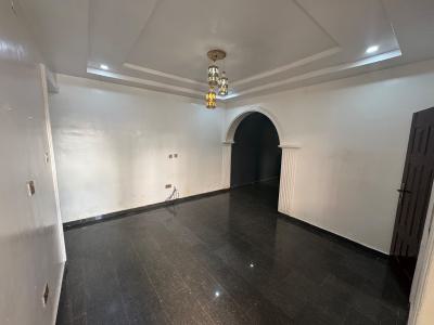 a Nice and Well Maintained 2 Bedrooms  Apartment, By Emma Abimbola, Lekki Phase 1, Lekki, Lagos, Flat / Apartment for Rent