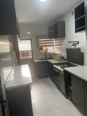 Beautiful 3 Bedroom Flat Apartment, Magodo Phase 1, Gra Phase 1, Magodo, Lagos, Flat / Apartment for Rent