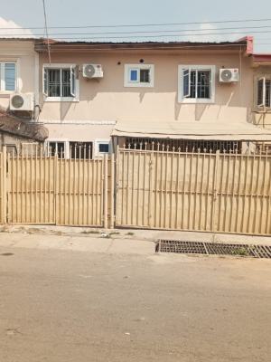 Distress 4-bedroom Terrace Duplex Kado, Kado, Kado, Abuja, Terraced Duplex for Sale