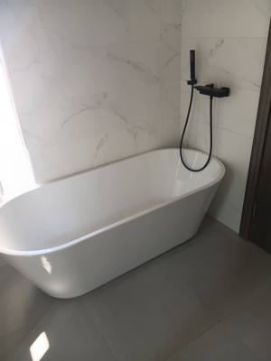 a Nicely Fully Renovated  3 Bedroom Penthouse Available, Honeyville Apartments,agungi, Lekki, Lagos, Flat / Apartment for Rent