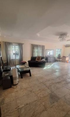 Luxury & Spacious 3bed Apartment (no Bq), .dealing with Mandate, Lekki Phase 2, Lekki, Lagos, Flat / Apartment for Rent