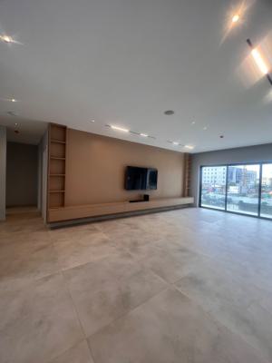 High Quality and Spacious 3 Bedroom Apartment with Bq, Lekki Phase 1, Lekki, Lagos, Flat / Apartment for Sale