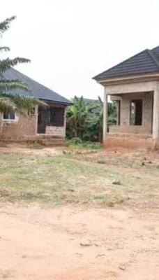 2 Flats of 3 Bedrooms + 1 Room and Parlour, Ogunwonyi Junction Ugbor Central, Gra, Benin, Oredo, Edo, House for Sale