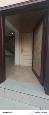 Shared Apartment Room in a 3 Bedroom Flat, Osapa, Lekki, Lagos, Self Contain (single Rooms) for Rent