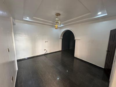 Well Maintained 2bedroom Apartment, Lekki Phase 1, Lekki, Lagos, Flat / Apartment for Rent