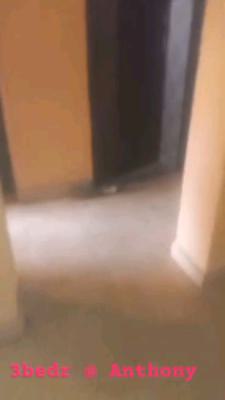 Spacious 3 Bedroom Up Flat Ideal for Mixed Use, Anthony Village, Anthony, Maryland, Lagos, Flat / Apartment for Rent