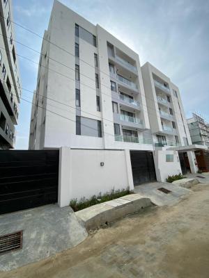 Spacious 3 Bedroom Apartment with Swimming Pool, Spacious 3 Bedroom Apartment with Swimming Pool, Lekki Phase 1, Lekki, Lagos, Flat / Apartment for Sale