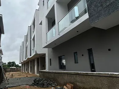 Luxury 4 Bedroom Duplex with Personal Garage & BQ