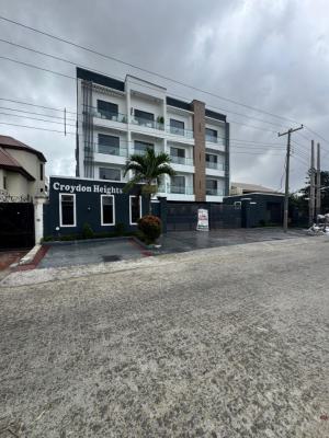 Aesthetically Pleasing 3 Bedroom Apartment  with  Pool, Elevator, Lekki Phase 1, Lekki, Lagos, Flat / Apartment for Sale