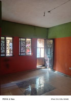 Super and Spacious Mini-flat, Off Lawanson Road, Surulere, Lagos, Mini Flat (room and Parlour) for Rent