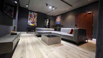 Velma: Urban 3 Bedroom Apartment with Swimming Pool and Other Top No, Lekki Phase 1, Lekki, Lagos, House Short Let