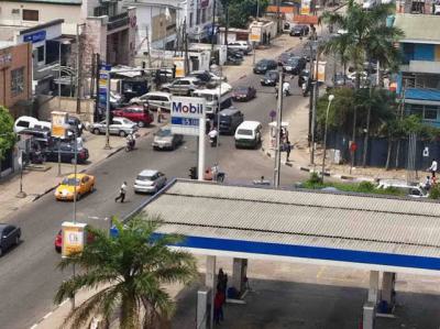 Land Measuring 1,226sqm with Structure, Directly Facing Awolowo Way, Ikoyi, Lagos, Commercial Land for Sale