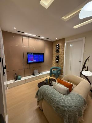 Cozy 1 Bedroom Apartment with Pool & Gym, Lekki Phase 1, Lekki, Lagos, Flat / Apartment Short Let