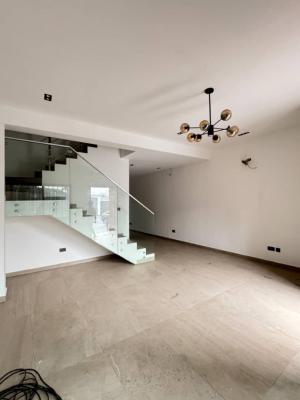 2 Bedroom Flat Apartment, Surulere, Lagos, Flat / Apartment for Sale