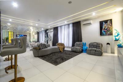 Stylishly Furnished 3 Bedrooms with Pool ‍️ Snooker Board, Banana Island, Ikoyi, Lagos, Flat / Apartment Short Let