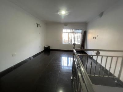 Two Bedrooms Terrace, Lekki Phase 1, Lekki, Lagos, Terraced Duplex for Rent