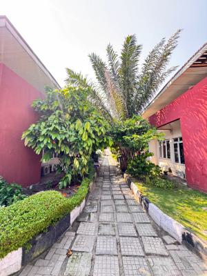 Nice 4 Bedroom Bungalow Semi Detached with Pool Gym Football Pitch, Lekki, Lagos, Semi-detached Bungalow for Rent