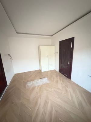 Standard Clean and Newly Renovated Mini Flat, Off Admiralty, Lekki Phase 1, Lekki, Lagos, Flat / Apartment for Rent