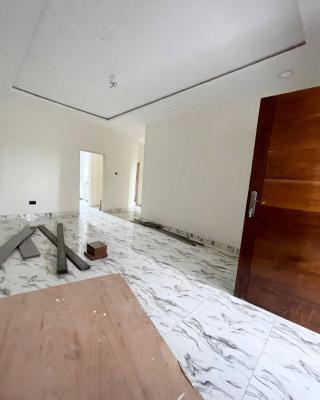 2 Bedroom Apartment Available, Alasia Road Iranla, Ajah, Lagos, Flat / Apartment for Rent