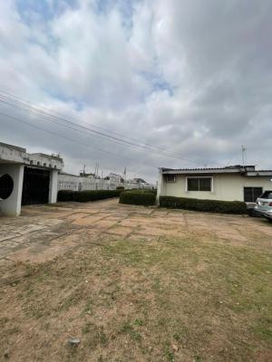 2400sqm of Land with Colonial Structures, Kobiowu Cresent, Iyaganku, Ibadan, Oyo, Mixed-use Land for Sale