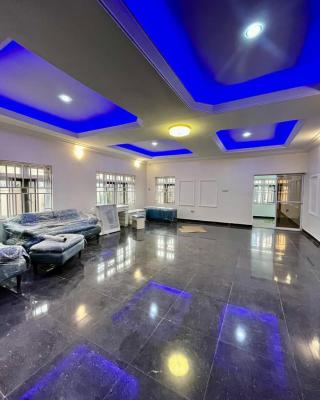 5bedrooms Fully Detached Duplex with 4 Parlors., By Suncity Estate, Galadimawa, Abuja, Detached Duplex for Sale