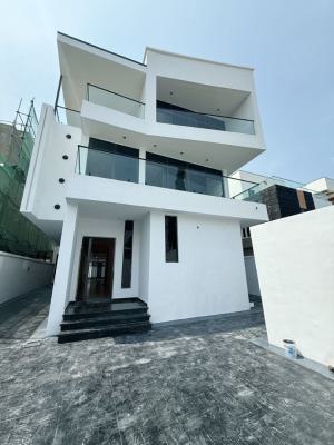 Elegant  5-- Bedroom  Fully Detached Duplex with a Private Pool,, Lekki, Lekki Phase 1, Lekki, Lagos, Detached Duplex for Sale