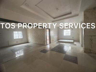 Massive Commercial Space + Multiple Rooms, Yaba, Yaba, Lagos, Office Space for Rent