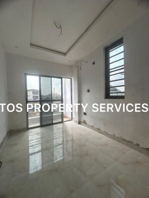 New & Spacious Miniflat+ 2 Toilets (up), Yaba, Yaba, Lagos, Mini Flat (room and Parlour) for Rent