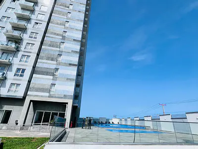 Unfurnished 2 Bedroom Apartment with BQ