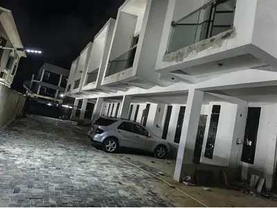 4 Bedroom Terraced Duplex