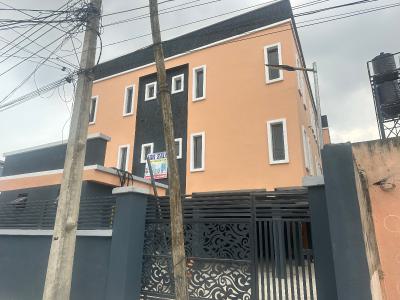3-bedroom Flat, Gbagada, Lagos, Flat / Apartment for Sale