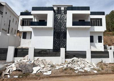 5 Bedroom Semi Detached, Guzape District, Abuja, Semi-detached Duplex for Sale