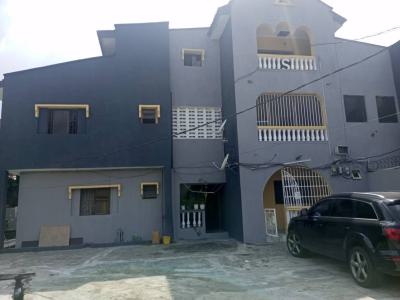 Newly Renovated Spacious 3 Bedroom Penthouse, Omole Phase 1, Isheri, Lagos, Flat / Apartment for Rent