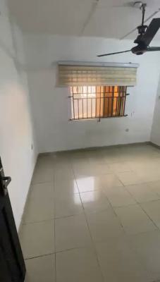 Spacious Room, Upstairs with , Wardrobe, Kitchen Cabinet, Carpark....., Off Shipeolu Street, Shomolu, Lagos, Flat / Apartment for Rent