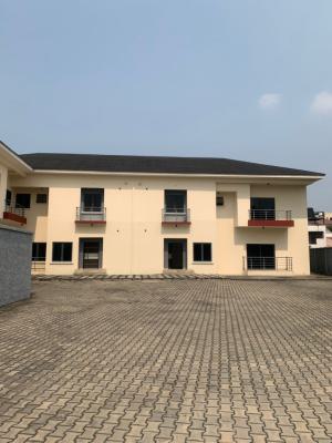 Serviced 5-bedroom Semi-detached Duplex with Bq, Lekki Phase 1, Lekki, Lagos, Semi-detached Duplex for Rent