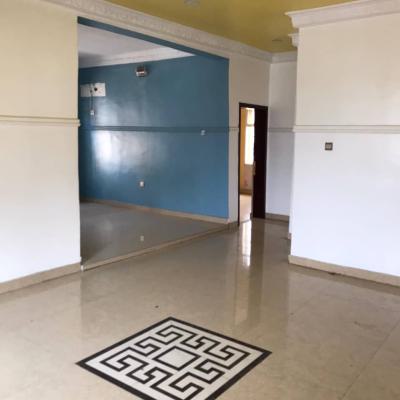 Well Maintained and Spacious 3bedroom with Bq, Lekki Phase 1, Lekki, Lagos, Flat / Apartment for Rent