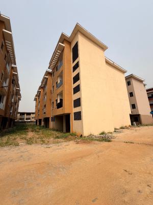 Exquisite Built 3 Bedroom Apartment in a Prime Location, Maryland, Lagos, Flat / Apartment for Sale