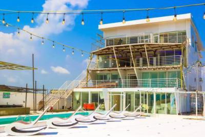 Beach Club House + 16 Rooms Sitting on 4,000 Sqm of Land, Off Abraham Adesanya, Ajah, Lagos, Commercial Property for Sale