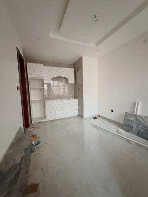 Executive Standard 2 Bedroom Flat, Surulere, Lagos, Flat / Apartment for Sale