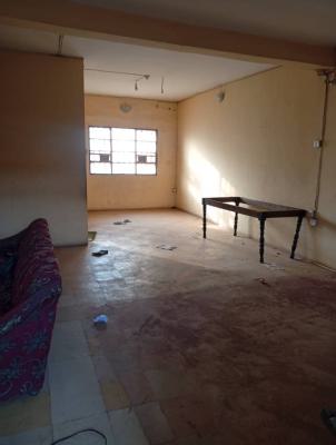 3-bedroom Flat, Off Ayanwale Street., Ikotun, Lagos, Flat / Apartment for Rent