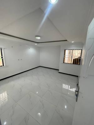 Lovely 2 Bedroom Apartment, Lekki Phase 1, Lekki, Lagos, Flat / Apartment for Rent